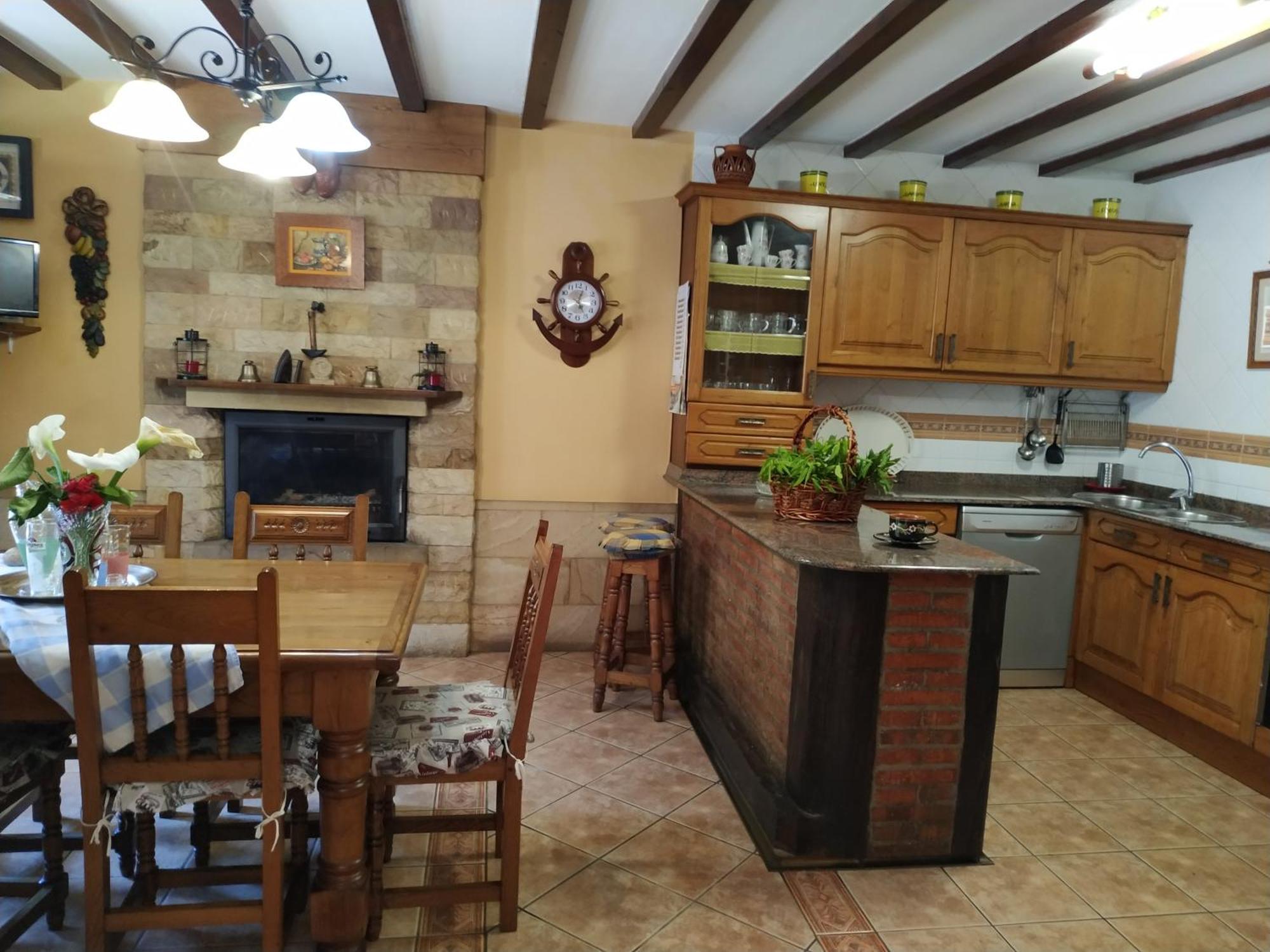 اورينيا La Chimenea Cantabra المظهر الخارجي الصورة
